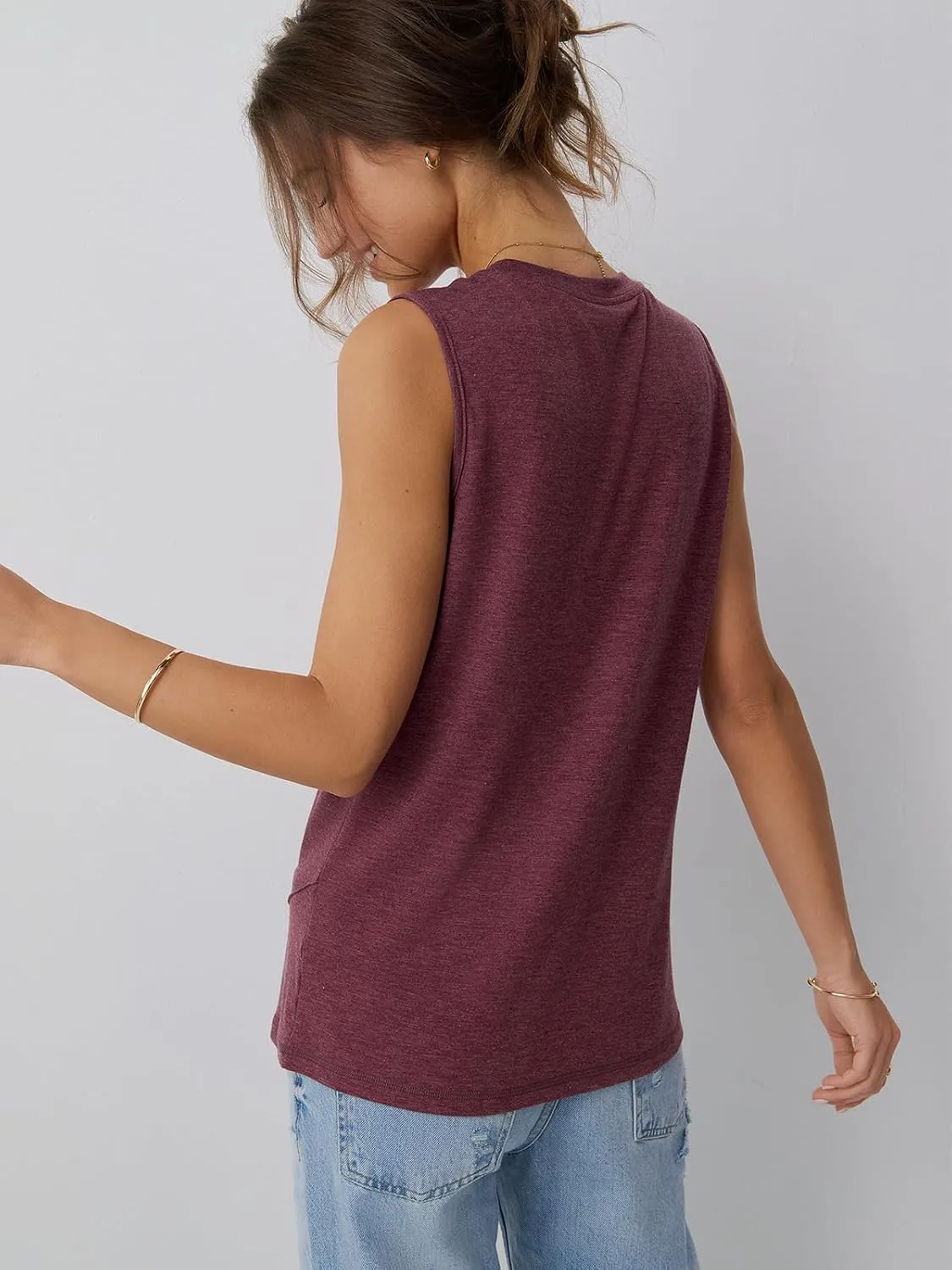 AUTOMET Womens Tank Tops Sleeveless Loose Fit Summer Shirts with Textured Line Details