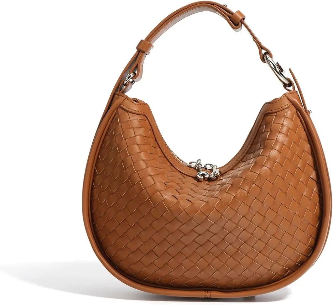 Hobo Bag Eleganza  Chic and Versatility in One Accessory