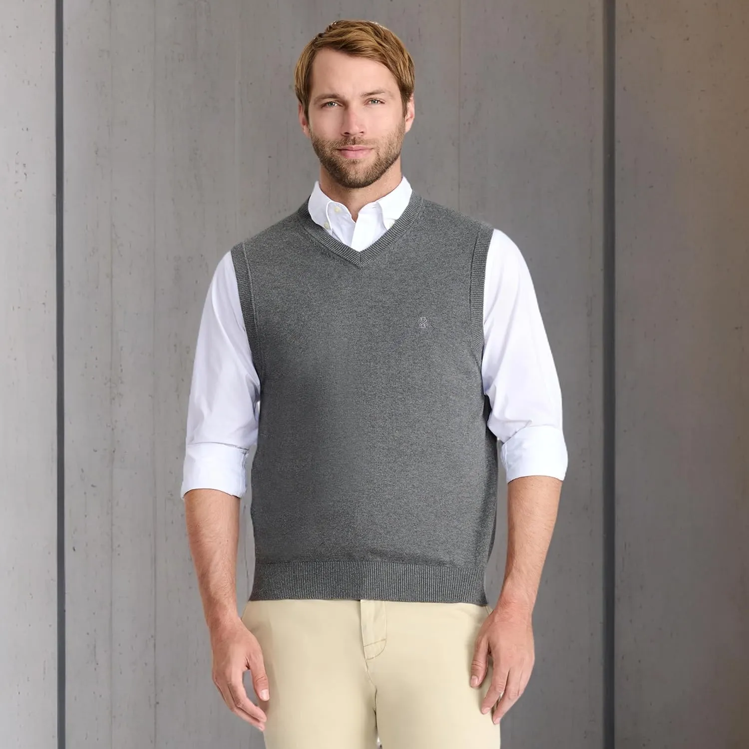 IZOD Men's Fine Gauge V-Neck Sweater Vest