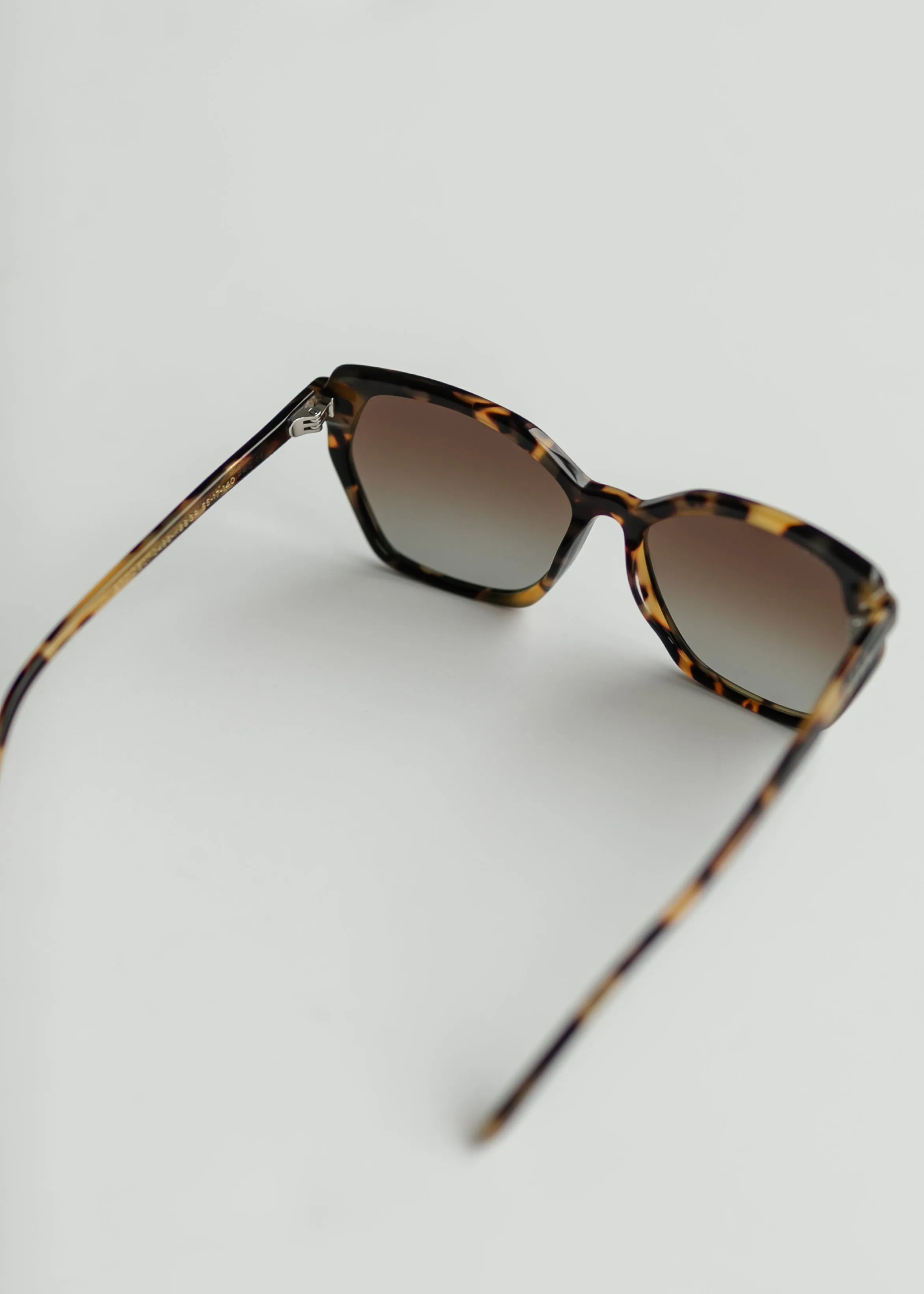 Vera Kombu   Brown Gradient Polarized Sunglasses
