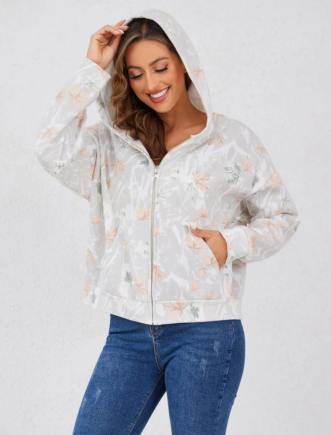 Ythomm Womens Zipper Camo Hoodies Maple Leaf Graphic Zip Up Fleece Hooded Sweatshirts Retro Baggy Fall Drop Shoulder Hoodies